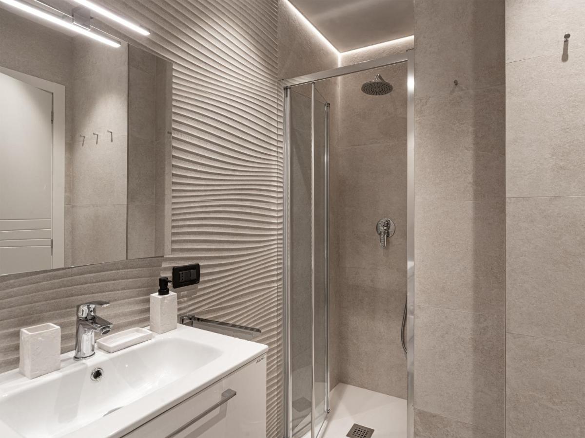 Suite "Le Vele" In The Heart Of The City Cagliari Buitenkant foto